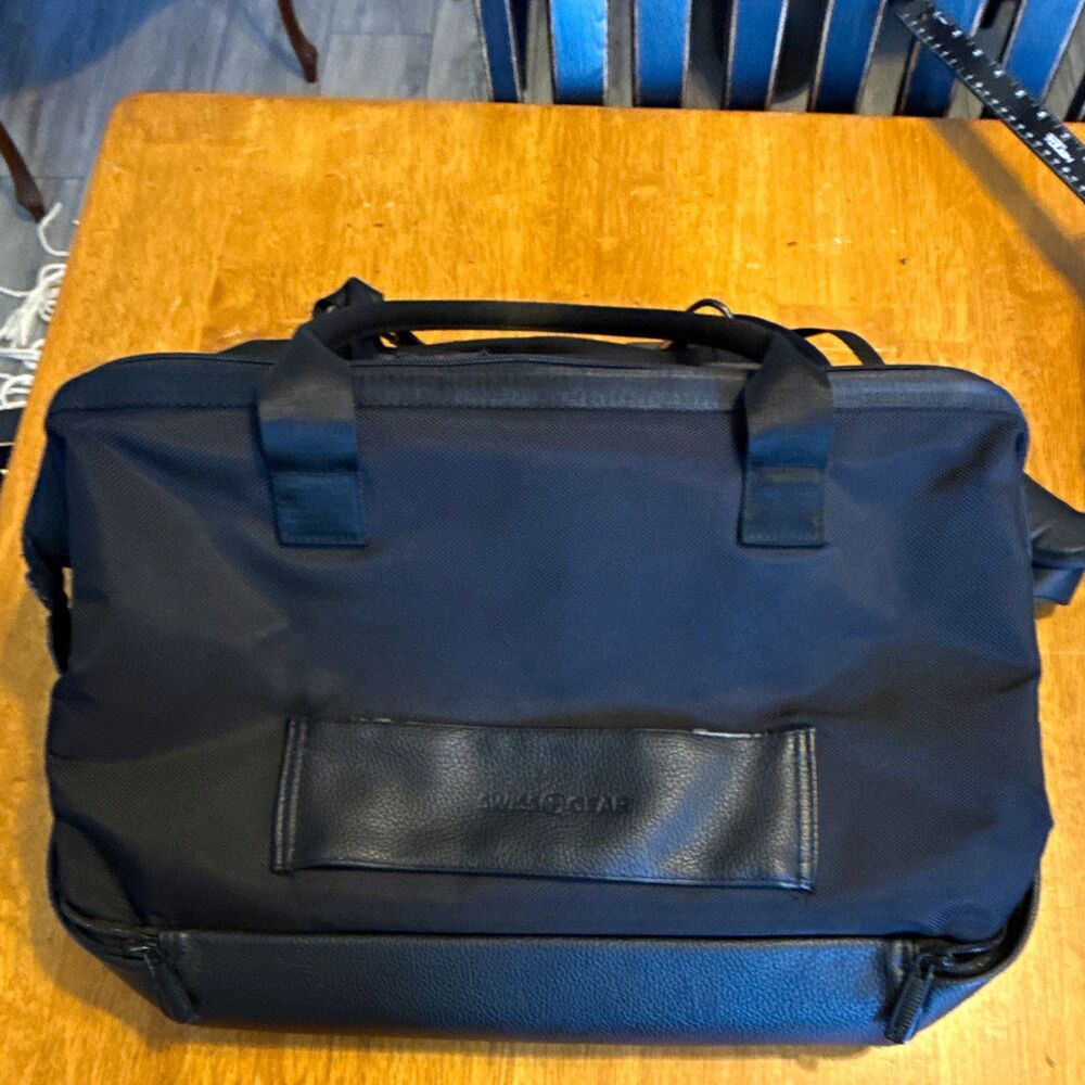 SwissGear Black Laptop Briefcase Shoulder Bag Padded Computer Case